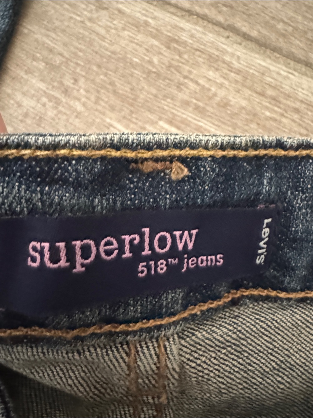 Levis 518 Superlow Stretch Bootcut SZ 0 Short Vintage Y2K Jeans - Picture 2 of 6